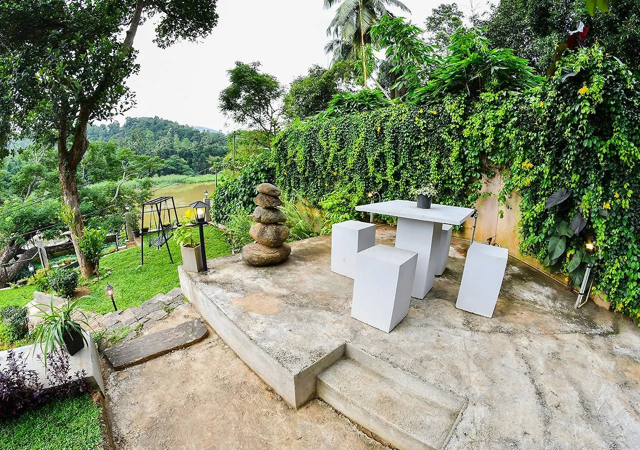 Thotupola Residence Kandy 2*,  Sri Lanka