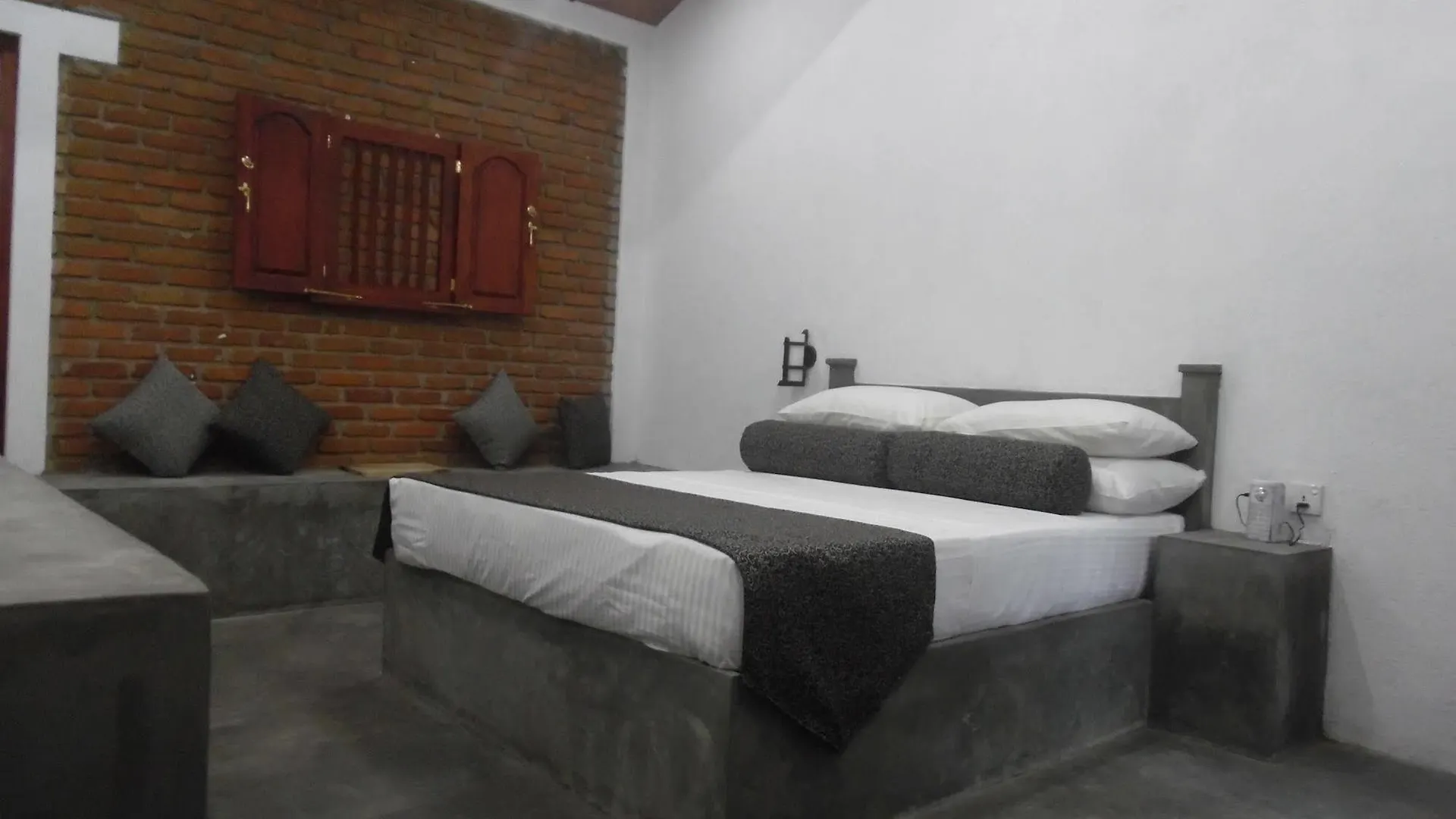 Bed & Breakfast Thotupola Residence Kandy
